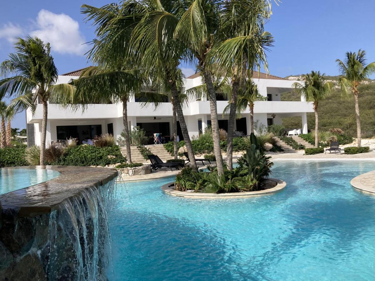 Blue Bay Penthouse Reef 5, Beach Golf Pool Dive With Ocean View Sint Michiel Exterior photo